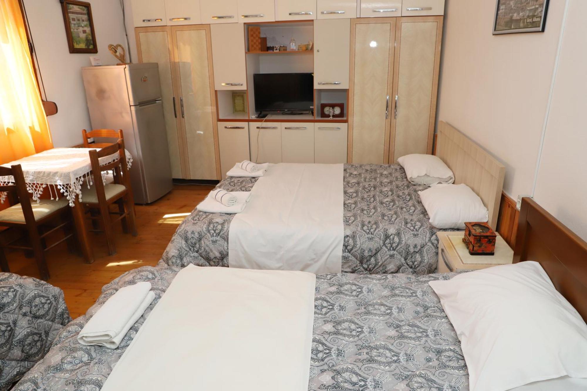 Elvi Aerd Apartment Berat Eksteriør billede